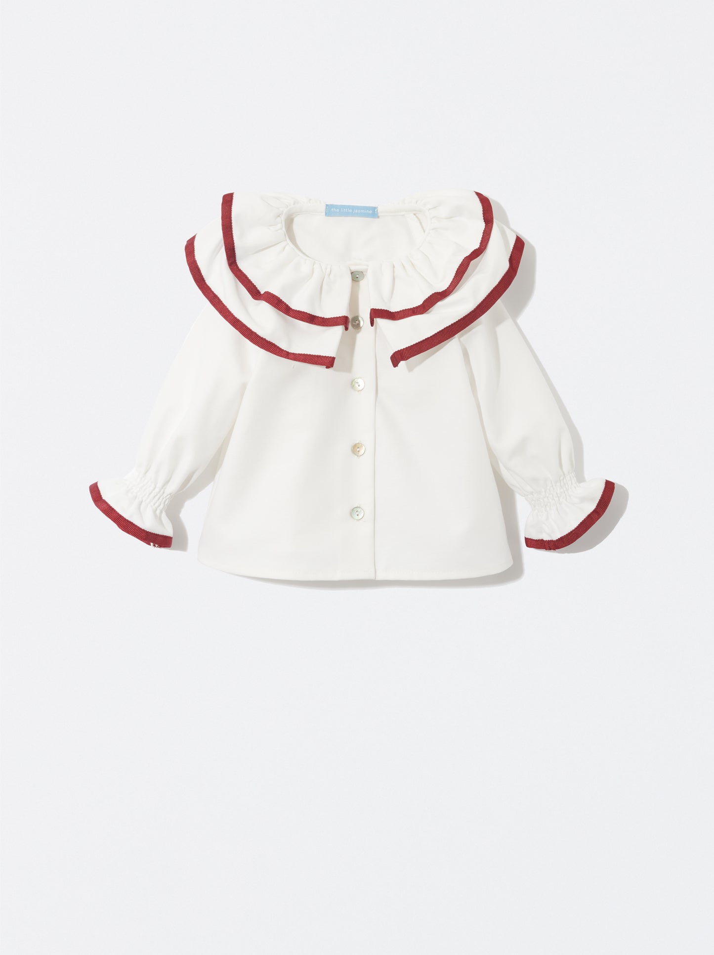 Blusa com detalhe na gola