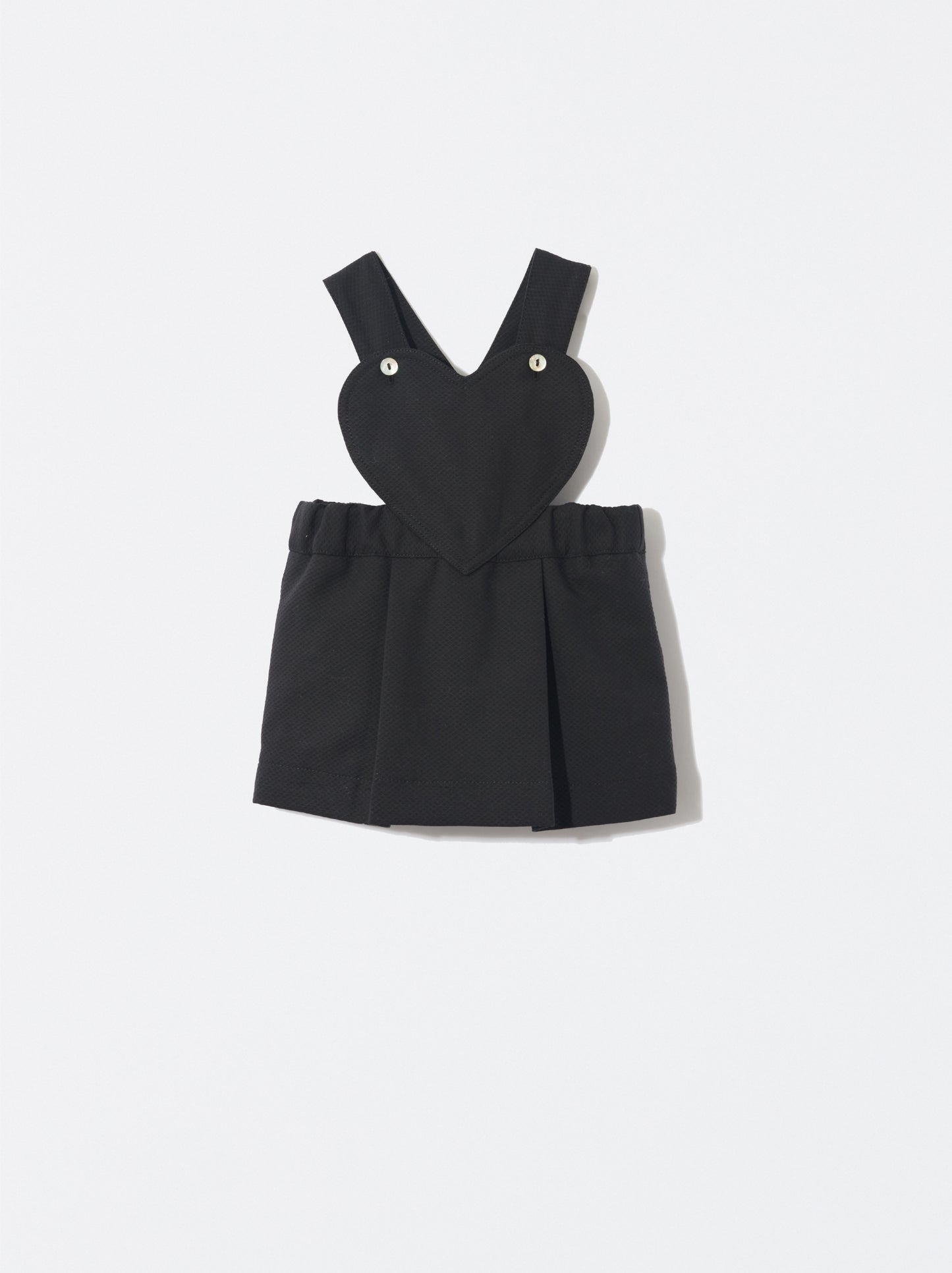 Vestido preto com coração