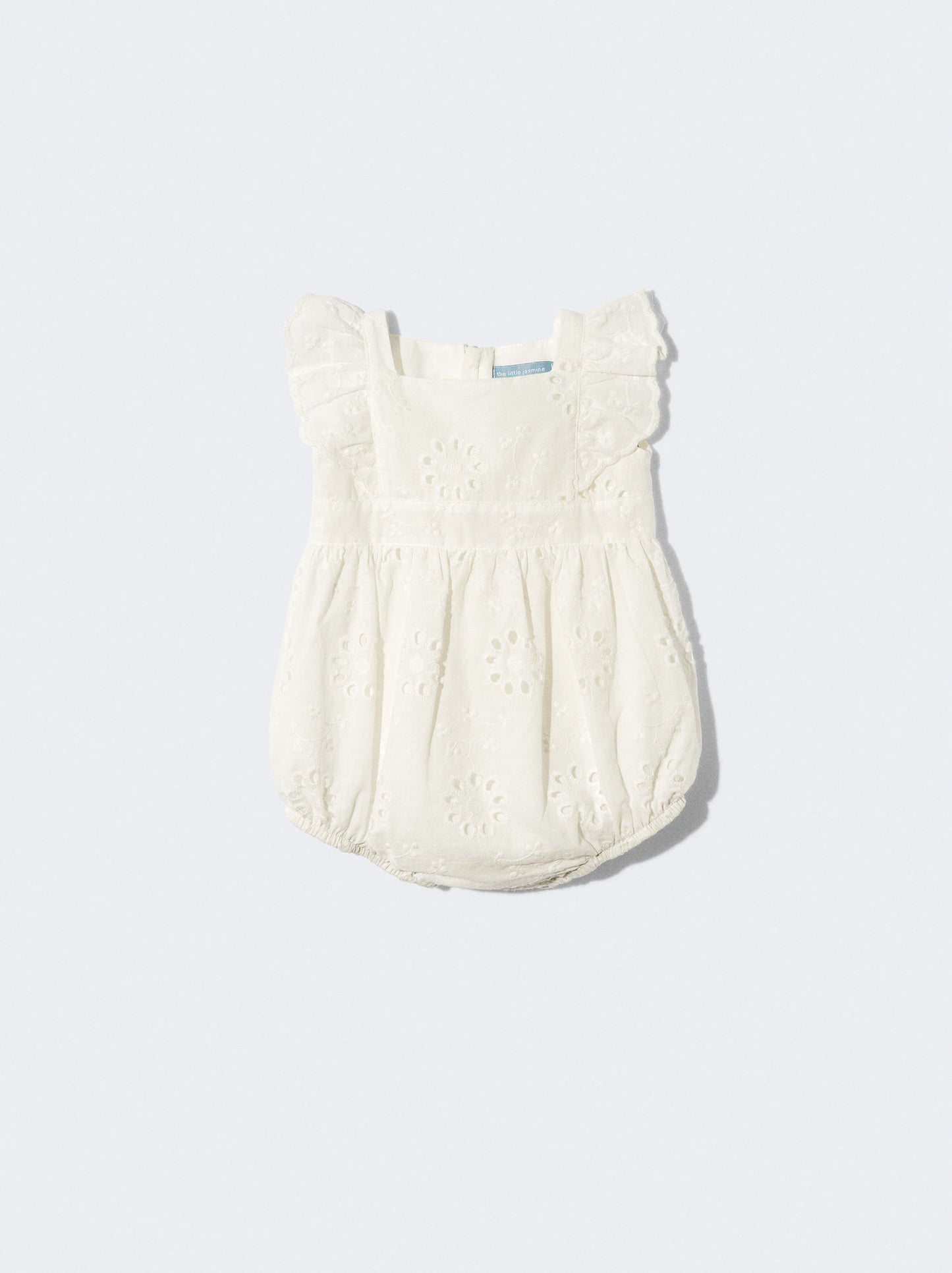 Fofo em bordado inglês