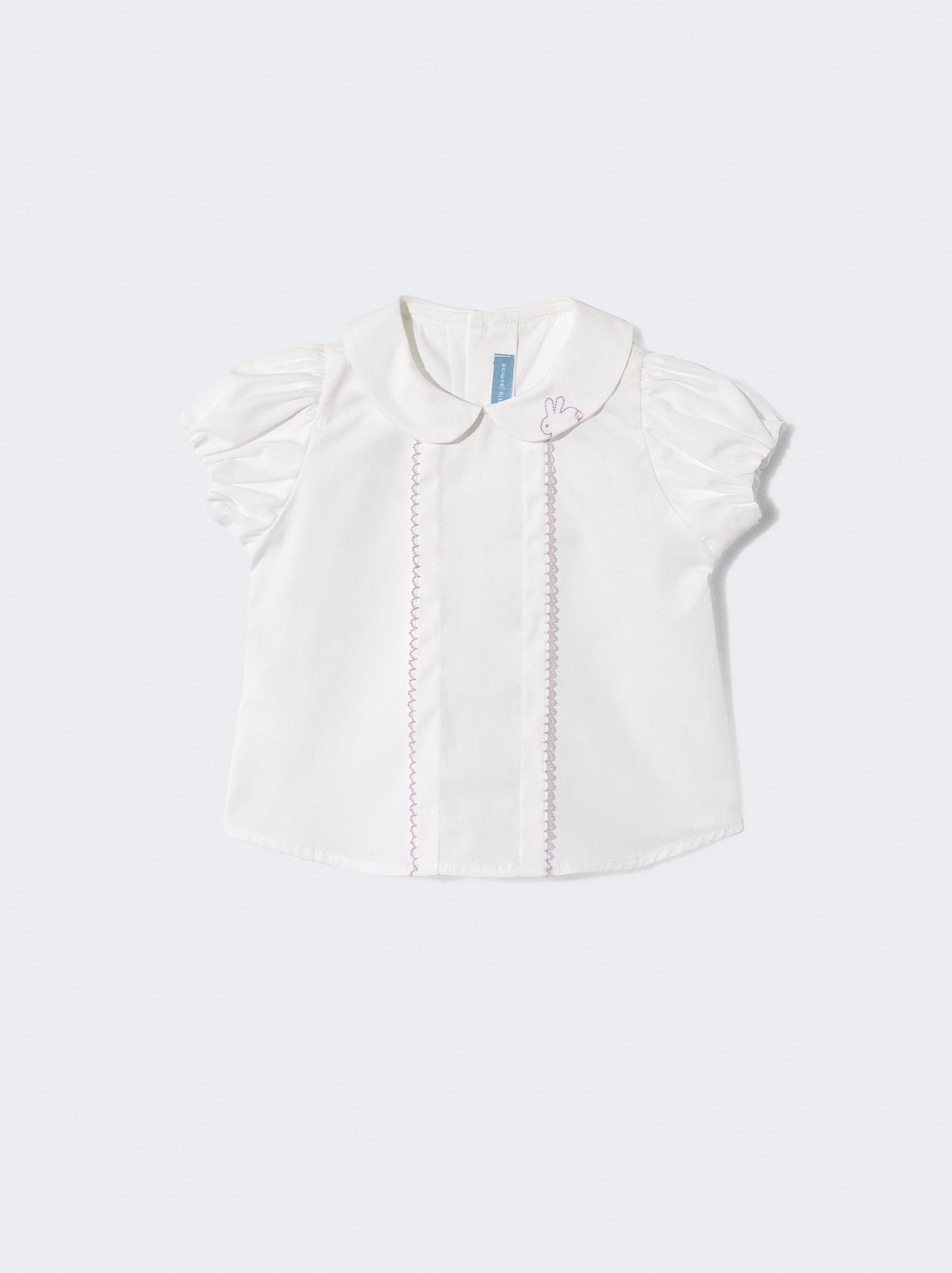 Blusa com detalhe de coelhinho