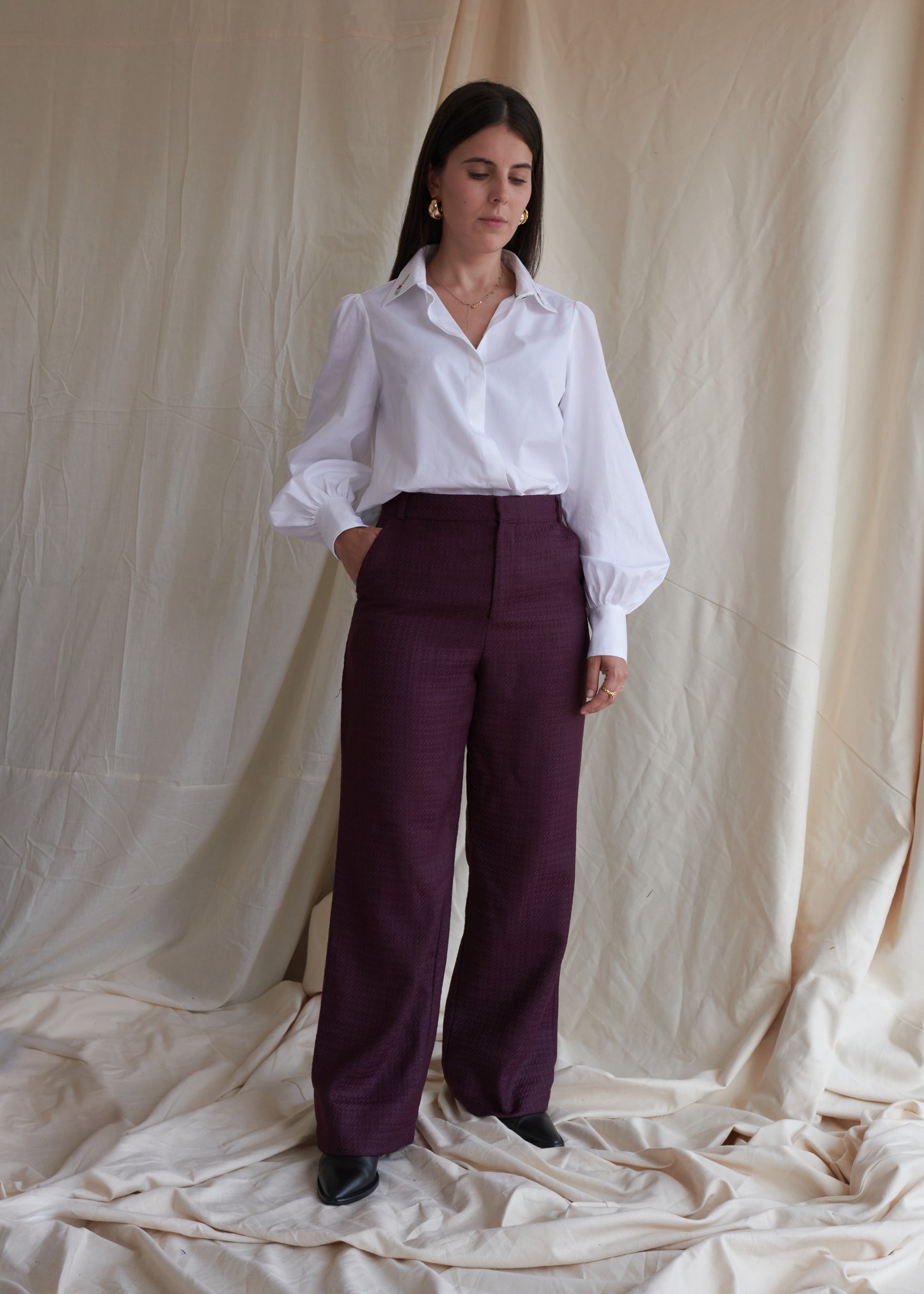 Pantalona bordeaux em pied de poule