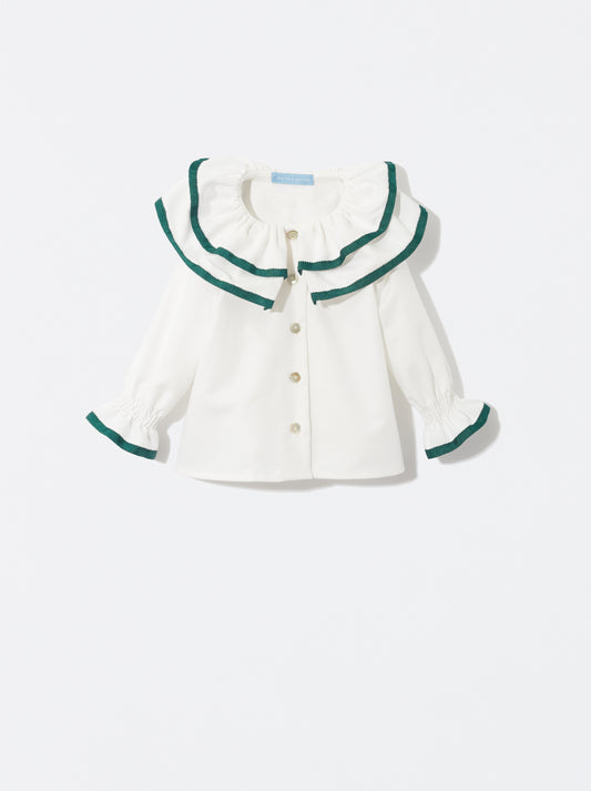 Blusa com detalhe na gola