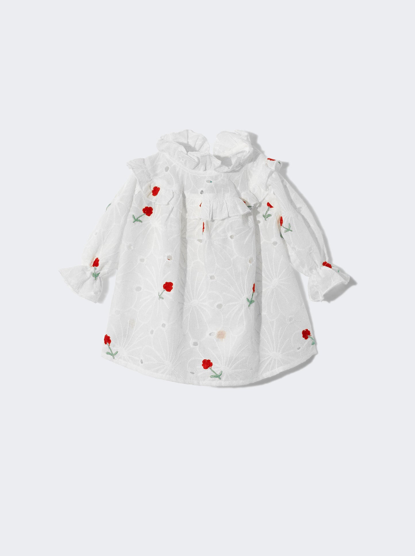 Blusa com folhos em bordado inglês