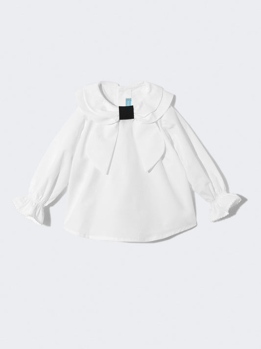 Blusa com detalhe de laço