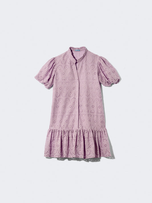 Vestido de Mulher em bordado inglês