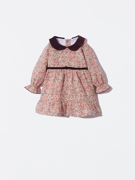 Vestido florido com gola de veludo