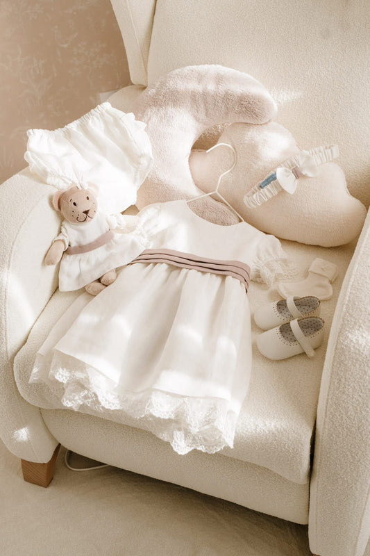 Vestido de linho com tule